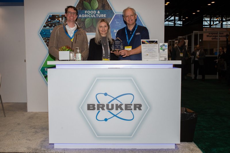 Awards_Bruker-scaled.jpg